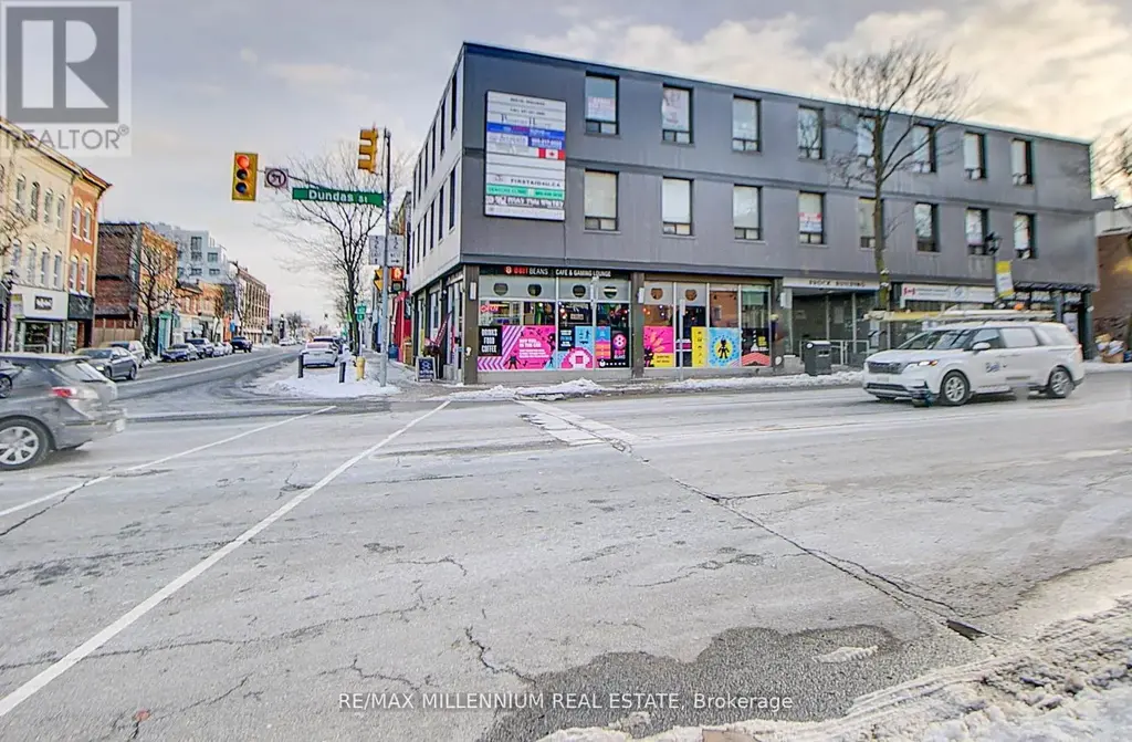 302 - 101 Dundas Street W, Whitby (Downtown Whitby)